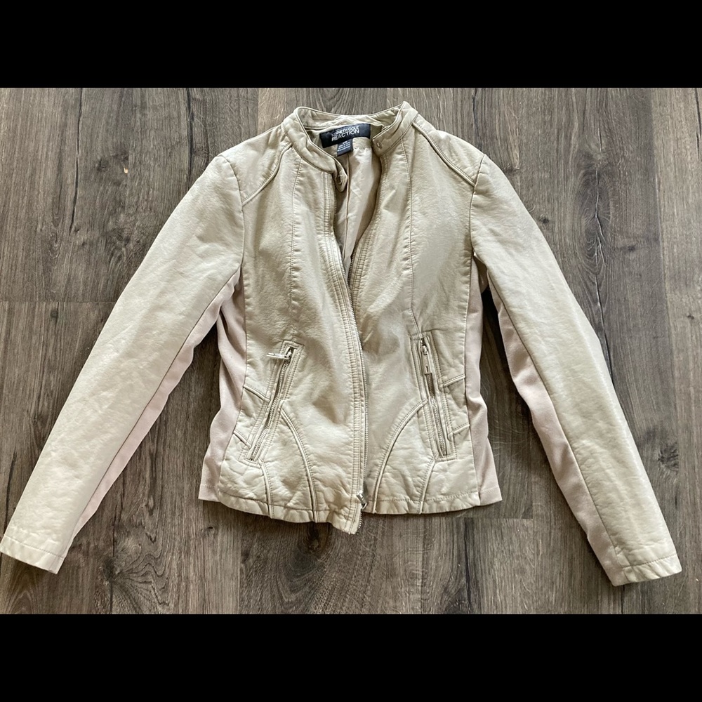 Womens size small Kenneth Cole leather jacket
